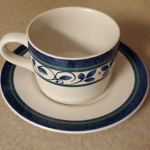 NWOT 8 Sets of Pfaltzgraff Orleans Cups & Saucers